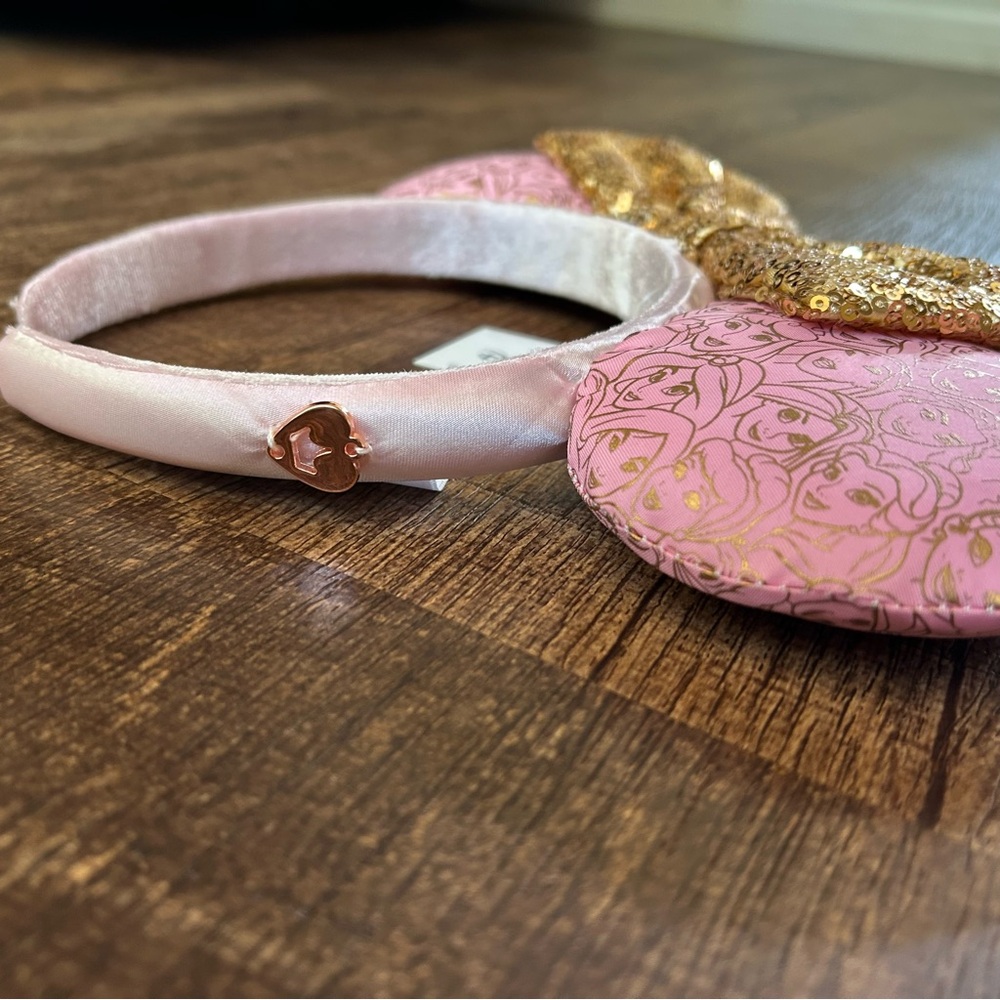 2⚡️'s/$55~Disney Parks Princess Rose/Golden Sequin Bow Headband NWT~One Size - Picture 7 of 11